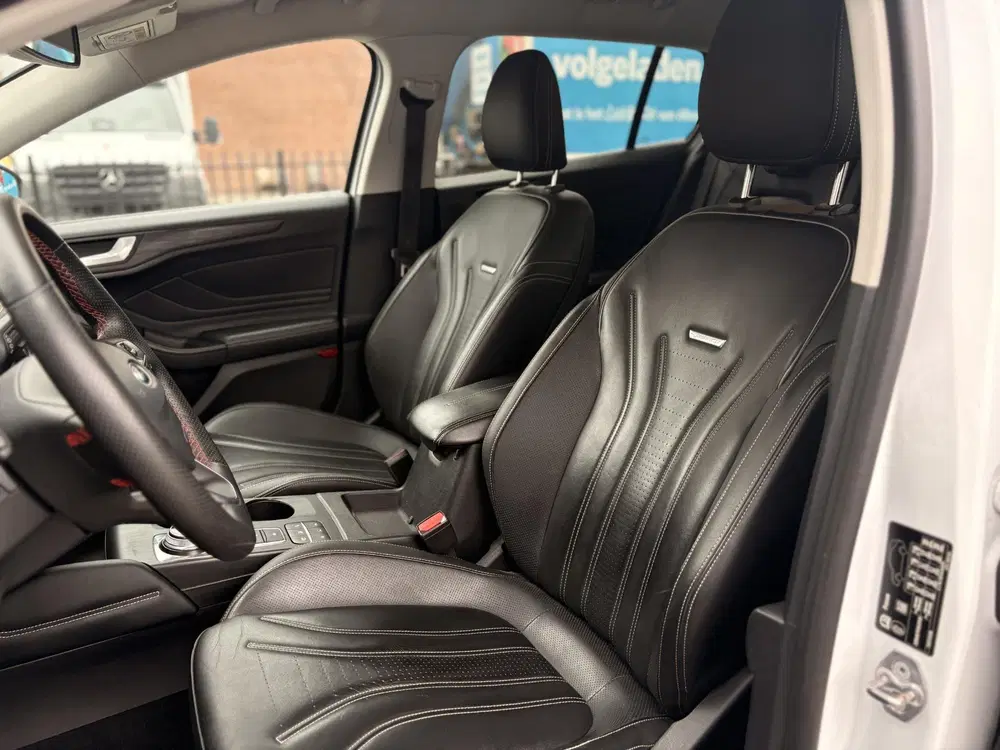 Ford Focus 1.5 EcoBoost Automaat Vignale I WINTER PAC uit 2020, foto 13