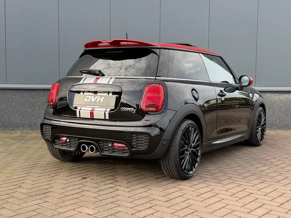 Mini Cooper S Cooper S 2.0 GT Limited JCW PANO uit 2019, foto 6