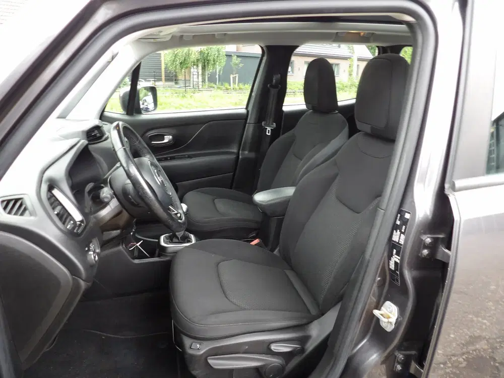 Jeep Renegade 1.0T Limited uit 2020, foto 10