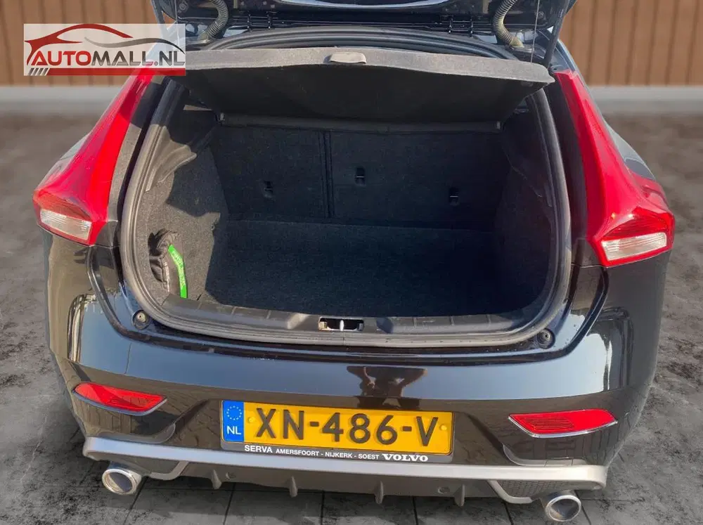 Volvo V40 1.5 T3 Polar+ Sport R Design I AUTOMAAT I uit 2019, foto 7