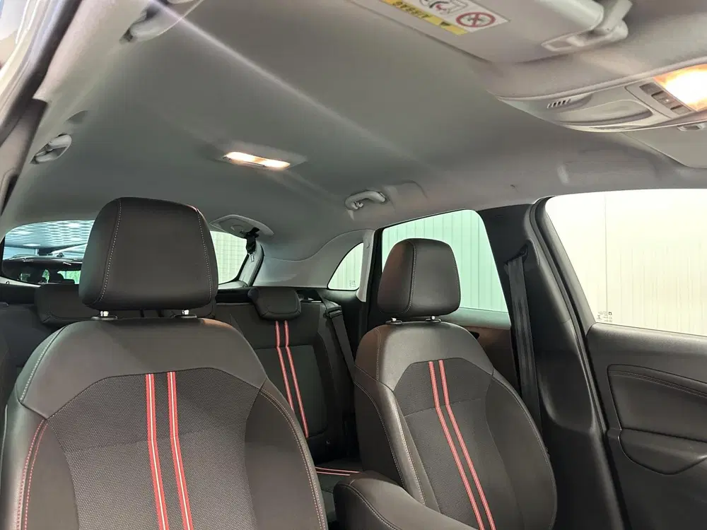 Opel Crossland 1.2 Turbo GS Line uit 2021, foto 12