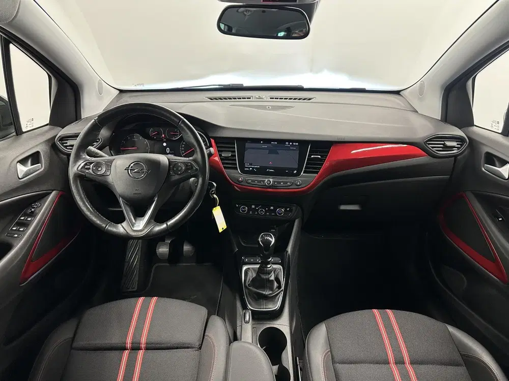 Opel Crossland 1.2 Turbo GS Line uit 2021, foto 2