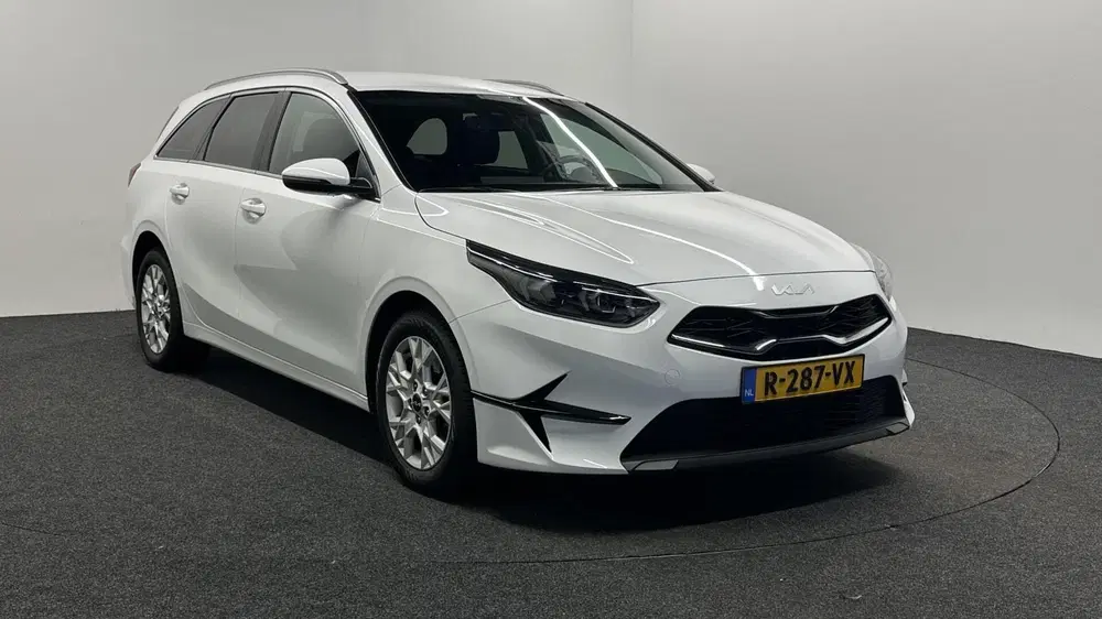 Kia Ceed 1.0 T-GDi MHEV DynamicLine CAMERA ECC C uit 2022, foto 3