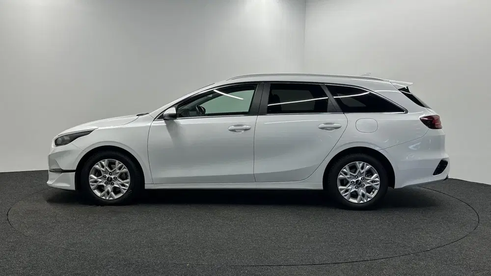 Kia Ceed 1.0 T-GDi MHEV DynamicLine CAMERA ECC C uit 2022, foto 8