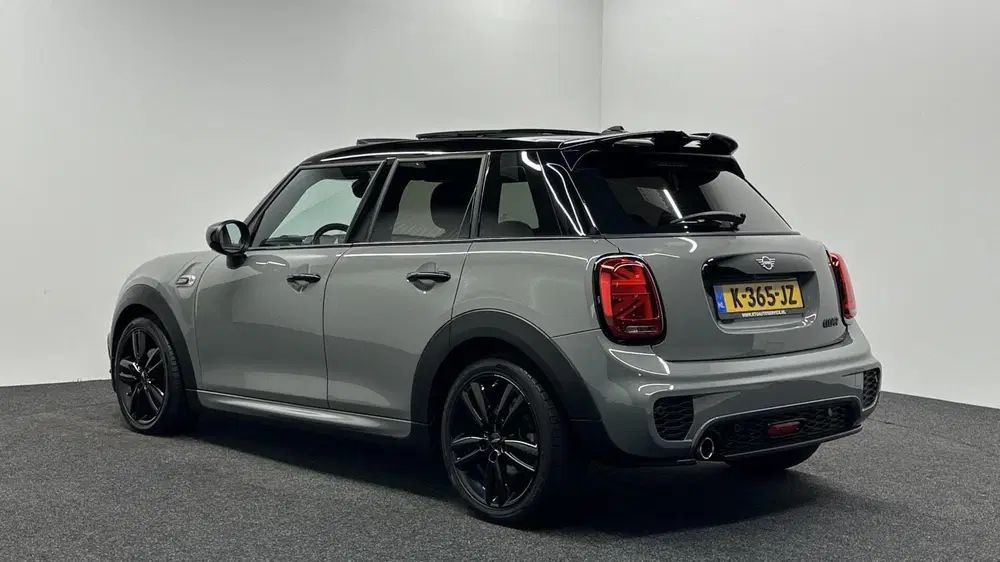 Mini Cooper 1.5 Cooper Dalston Edition JCW H&K PANO LE uit 2021, foto 10