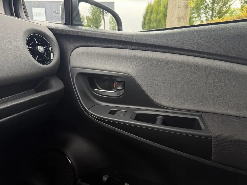Toyota Yaris 1.5 Hybrid Active uit 2019, foto 15
