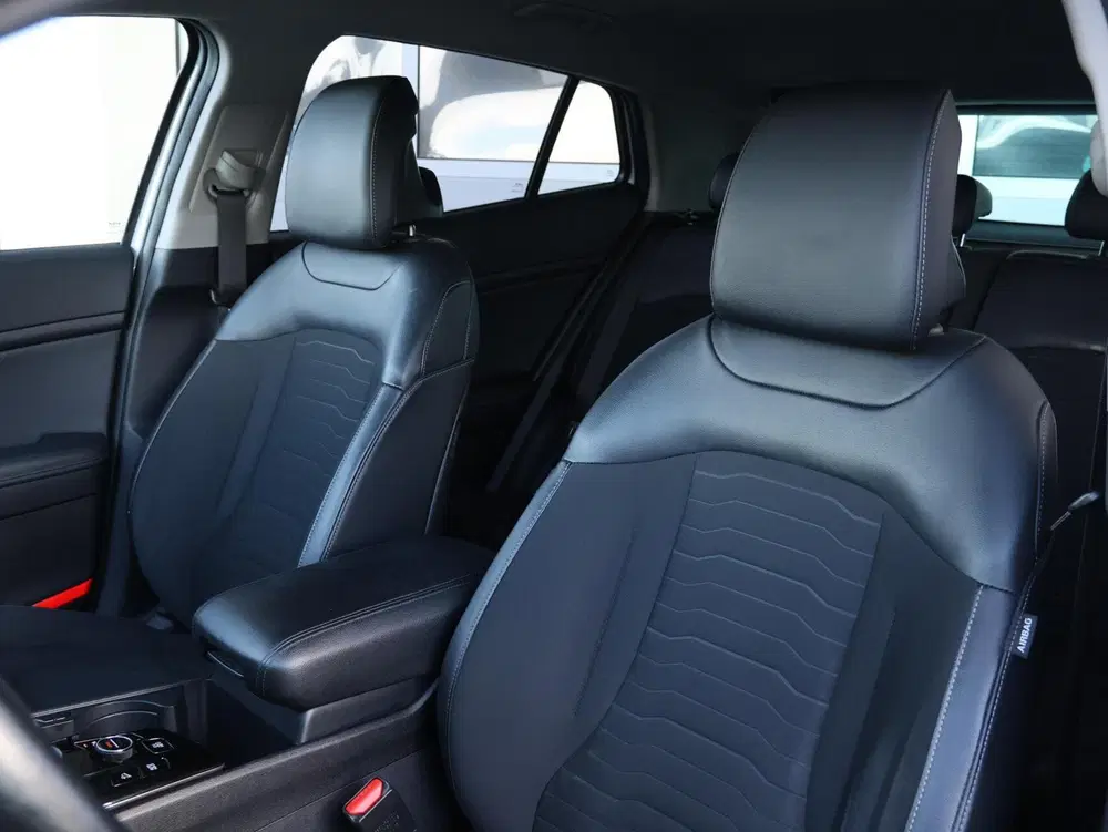 Kia Sportage 1.6 T-GDi Plug-in Hybrid AWD DynamicPlusLi uit 2023, foto 6