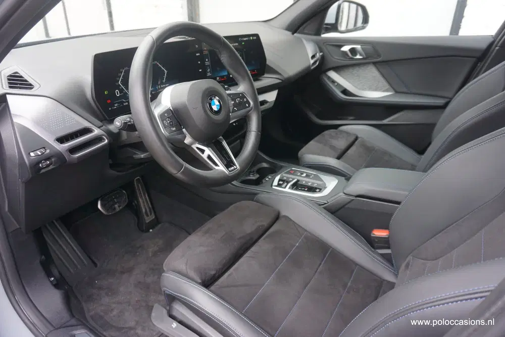 BMW 1-serie 120 M-Sport uit 2025, foto 5