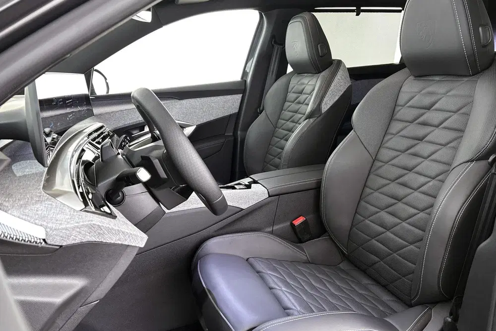 Peugeot 5008 GT Exclusive 73 kWh 7p Panoramadak Nappa L uit 2026, foto 6