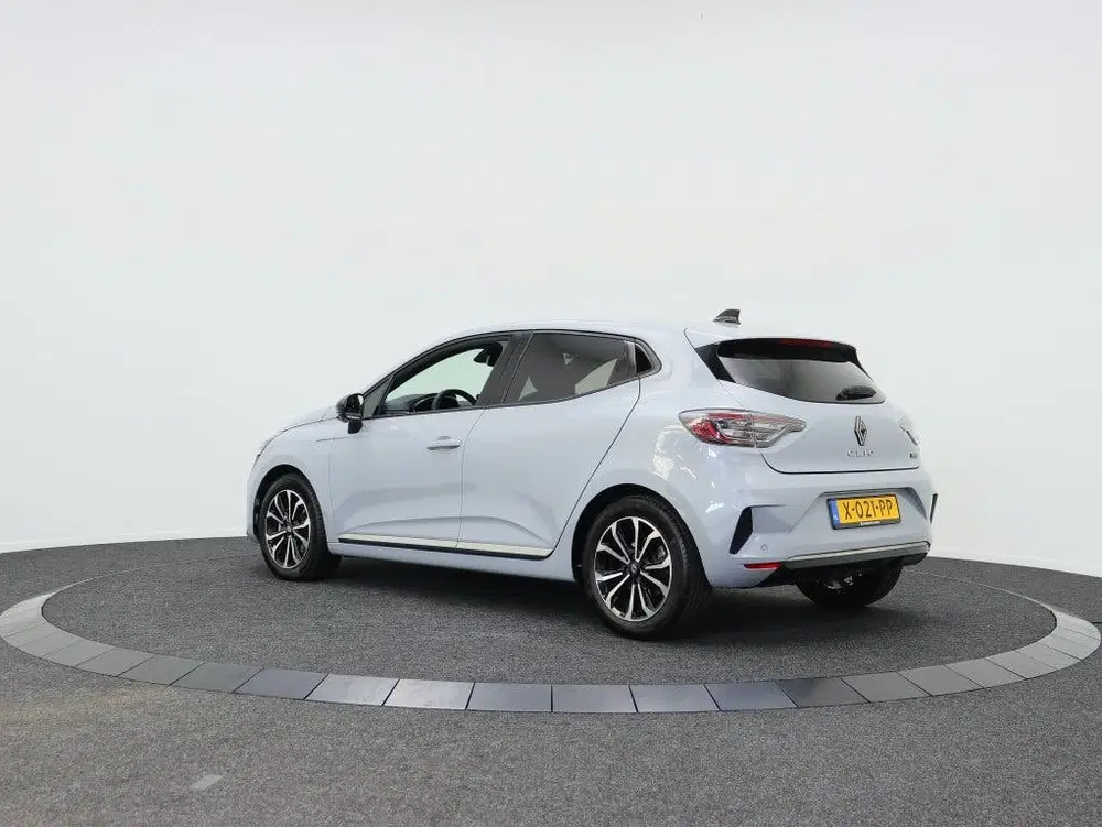 Renault Clio 1.6 ETFH 145 techno uit 2023, foto 8