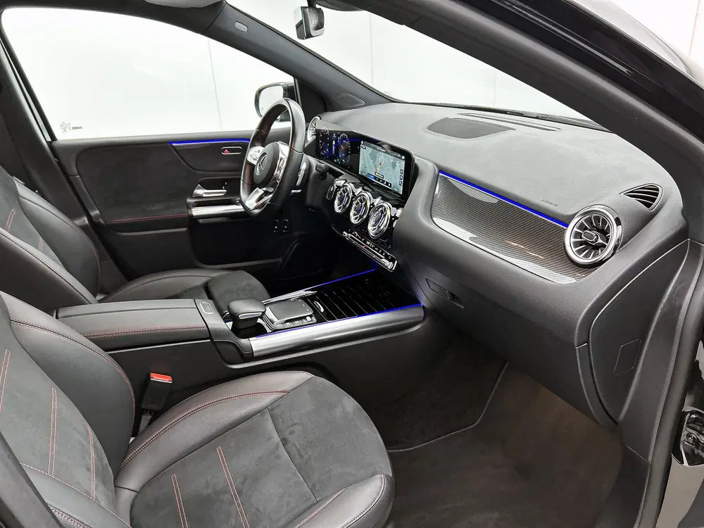 Mercedes-Benz B-Klasse 250 e AMG Line uit 2023, foto 6