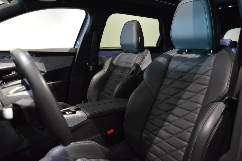 Peugeot 5008 GT Avantage 73 kWh 7p STOELVERWARMNG VOOR uit 2025, foto 8