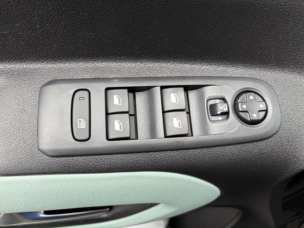 Citroën Berlingo Citroen Berlingo XL 1.2 PureTech Shine 7p. uit 2020, foto 11