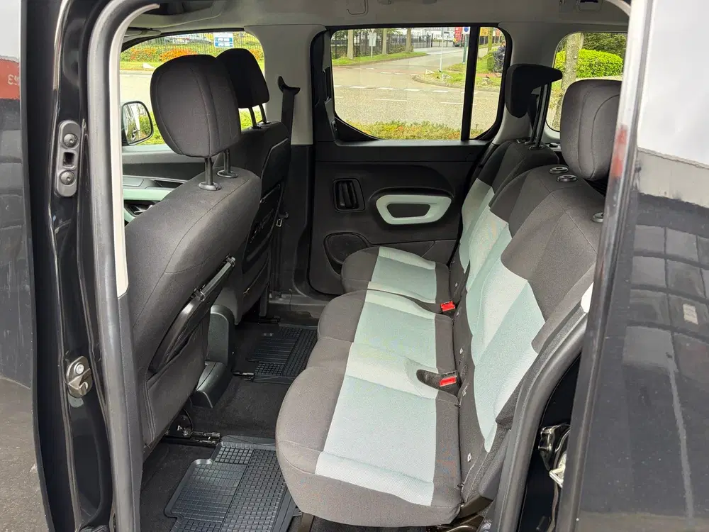 Citroën Berlingo Citroen Berlingo XL 1.2 PureTech Shine 7p. uit 2020, foto 14
