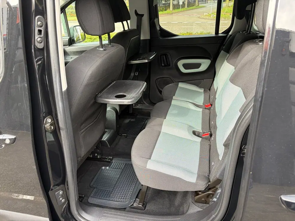 Citroën Berlingo Citroen Berlingo XL 1.2 PureTech Shine 7p. uit 2020, foto 15