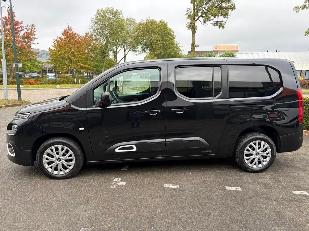 Citroën Berlingo Citroen Berlingo XL 1.2 PureTech Shine 7p. uit 2020, foto 2