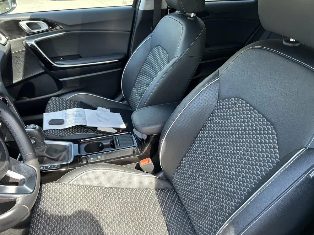 Kia Ceed 1.5 T-GDi DynamicPlusLine uit 2024, foto 15