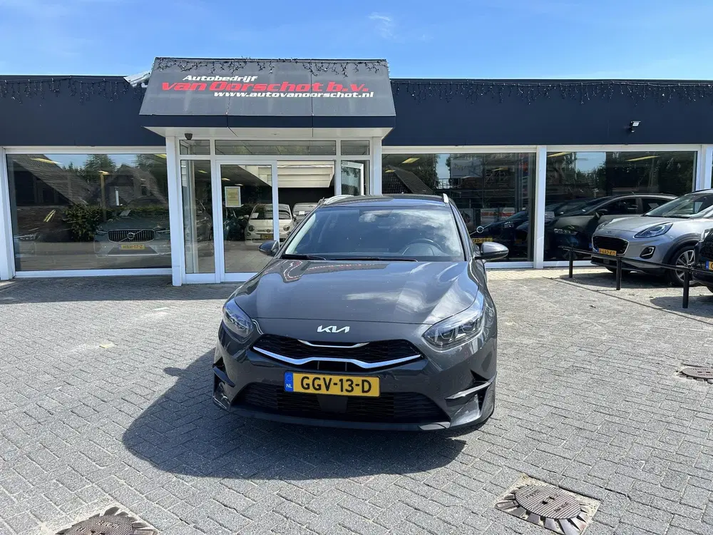 Kia Ceed 1.5 T-GDi DynamicPlusLine uit 2024, foto 4