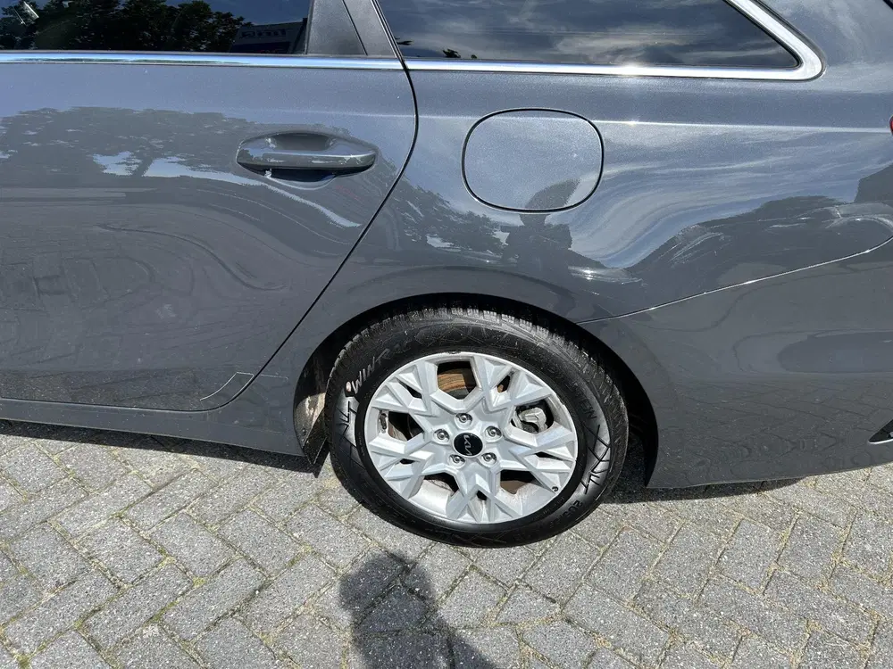 Kia Ceed 1.5 T-GDi DynamicPlusLine uit 2024, foto 8