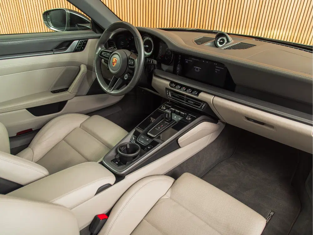 Porsche 911 3.0 Carrera 4S AEROKIT uit 2020, foto 11