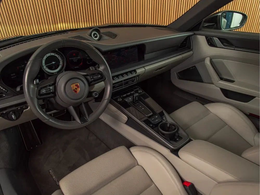 Porsche 911 3.0 Carrera 4S AEROKIT uit 2020, foto 13