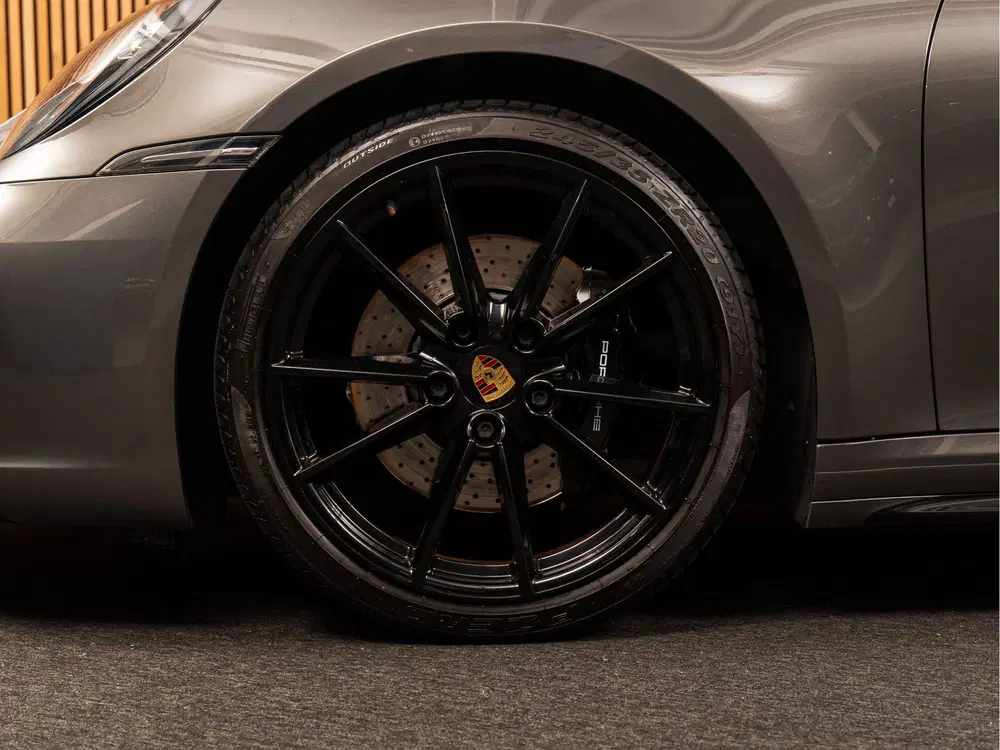 Porsche 911 3.0 Carrera 4S AEROKIT uit 2020, foto 9