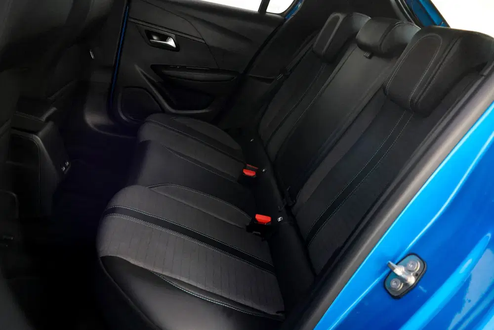 Peugeot 208 1.2T Aut. ALLURE PACK VERTIGO BLUE uit 2023, foto 11