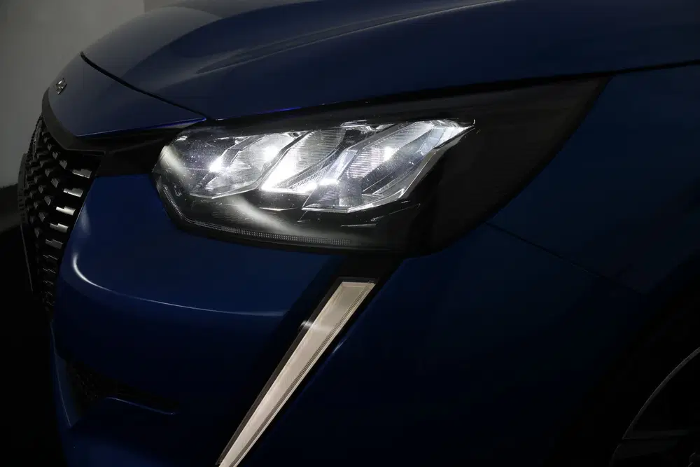 Peugeot 208 1.2T Aut. ALLURE PACK VERTIGO BLUE uit 2023, foto 13
