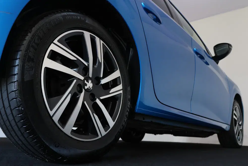 Peugeot 208 1.2T Aut. ALLURE PACK VERTIGO BLUE uit 2023, foto 14