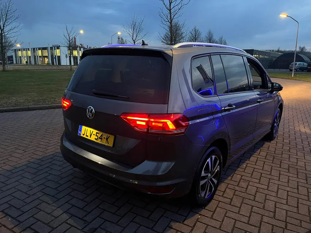 Volkswagen Touran 1.0 TSI IQ Drive Business 7p uit 2019, foto 3