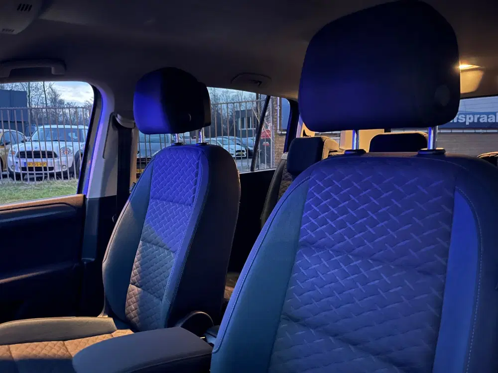 Volkswagen Touran 1.0 TSI IQ Drive Business 7p uit 2019, foto 6