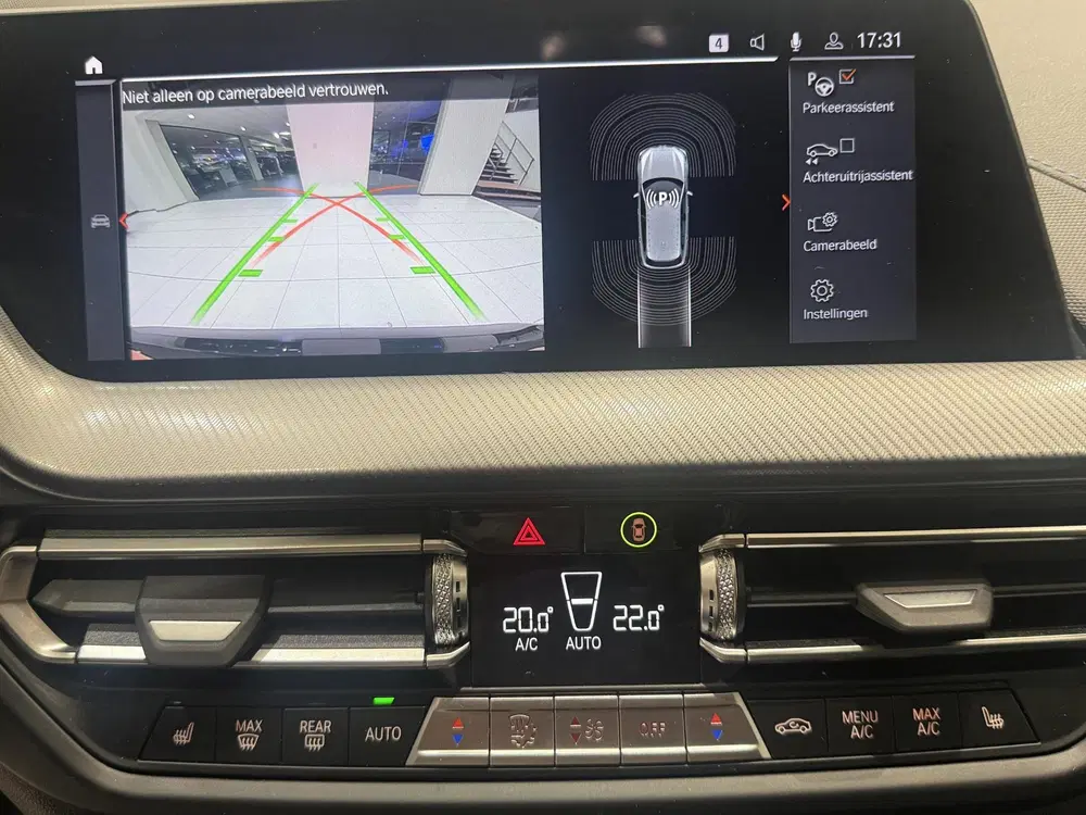 BMW 1-serie 118i Introduction Edition uit 2023, foto 11
