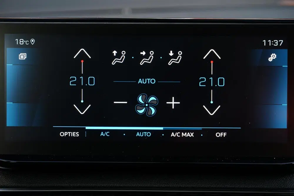 Peugeot 3008 1.2 PureTech Blue Lease Active NL uit 2021, foto 11