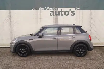 Mini Cooper Cooper 5-Deurs 1.5 136pk Automaat Cooper B uit 2021