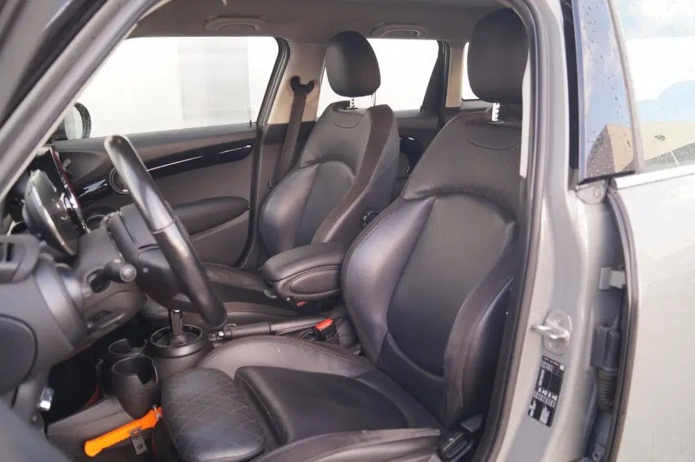 Mini Cooper Cooper 5-Deurs 1.5 136pk Automaat Cooper B uit 2021, foto 8