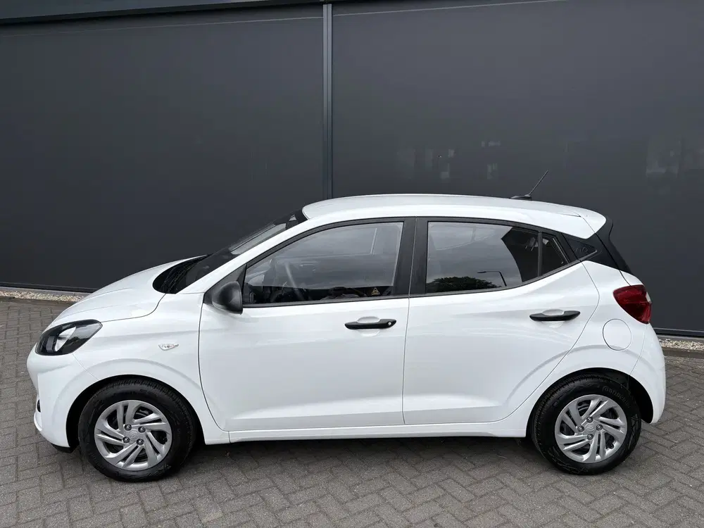 Hyundai i10 1.0 Comfort Achteruitrijcamera uit 2025, foto 6