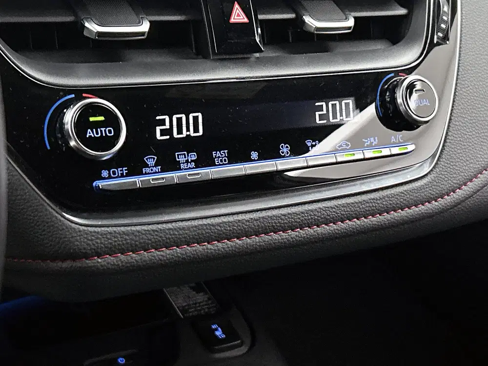 Toyota Corolla 2.0 Hybrid Executive uit 2021, foto 9