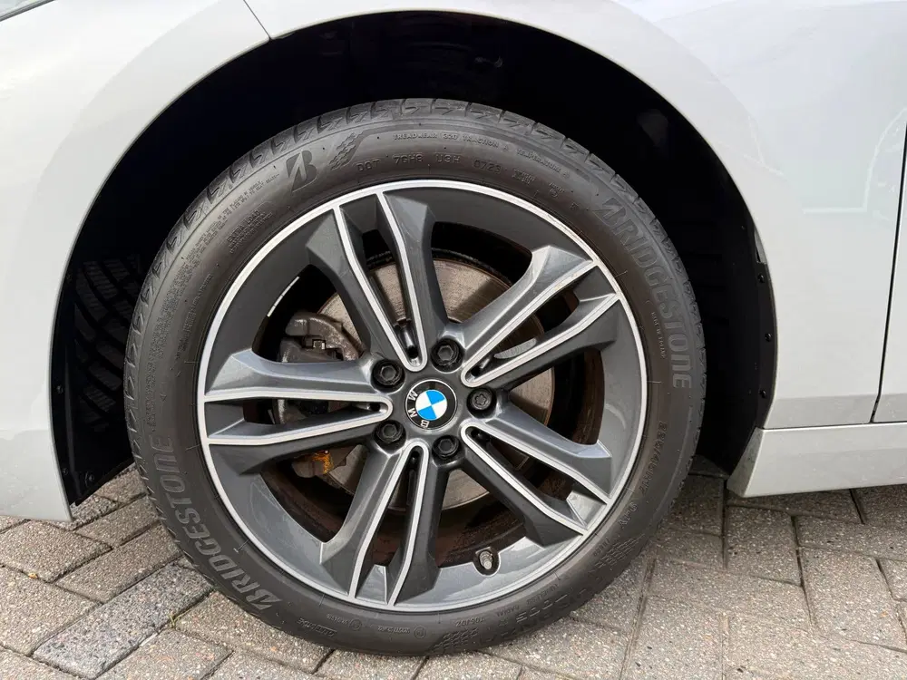 BMW 1-serie 118i High Executive. RIJKLAARPRIJS TREKHAA uit 2020, foto 11