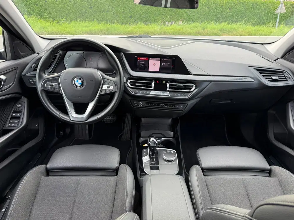 BMW 1-serie 118i High Executive. RIJKLAARPRIJS TREKHAA uit 2020, foto 14