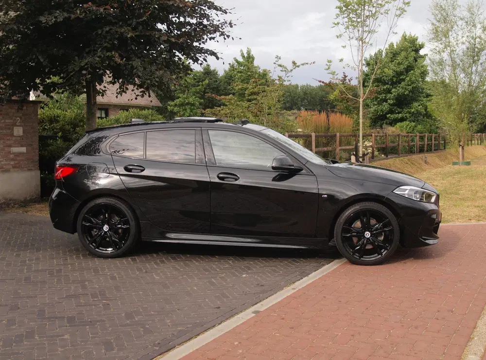 BMW 1-serie 118i Business Edition Plus uit 2022, foto 11