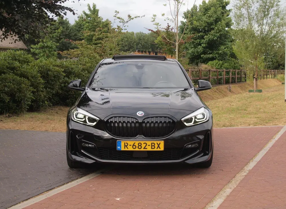 BMW 1-serie 118i Business Edition Plus uit 2022, foto 5