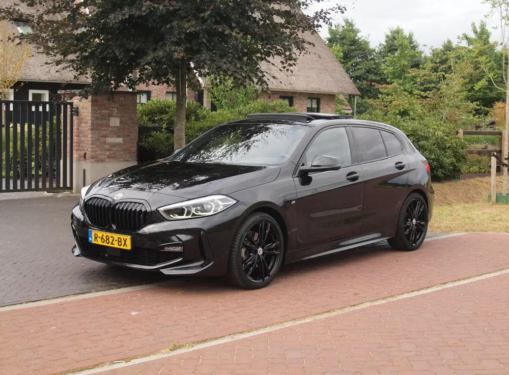 BMW 1-serie 118i Business Edition Plus uit 2022, foto 6