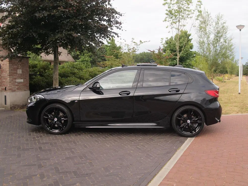 BMW 1-serie 118i Business Edition Plus uit 2022, foto 7