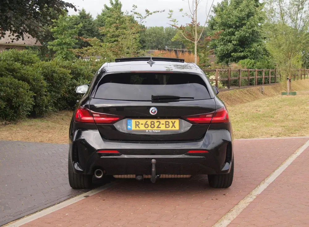 BMW 1-serie 118i Business Edition Plus uit 2022, foto 9