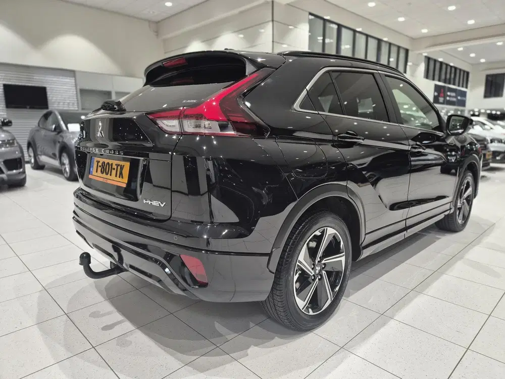 Mitsubishi Eclipse Cross 2.4 PHEV Instyle uit 2023, foto 2