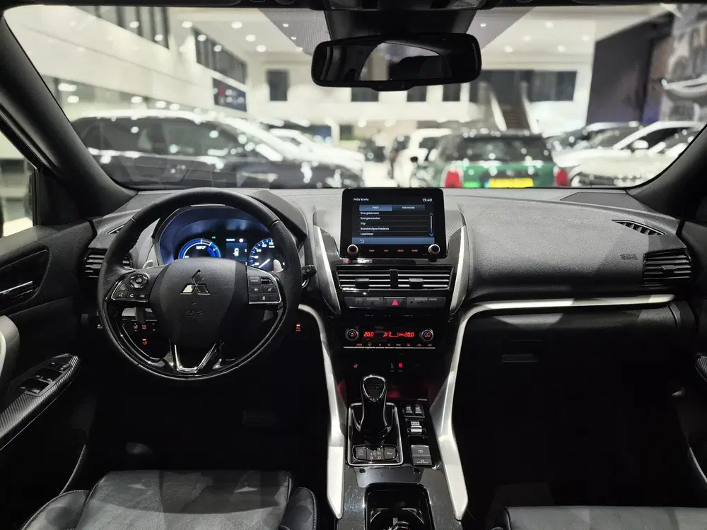 Mitsubishi Eclipse Cross 2.4 PHEV Instyle uit 2023, foto 3