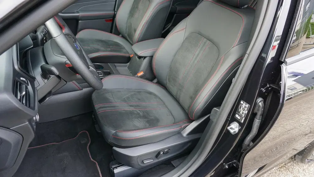 Ford Kuga 2.5 238PK PHEV ST-Line X Pano.Dak B&O 360 uit 2026, foto 8