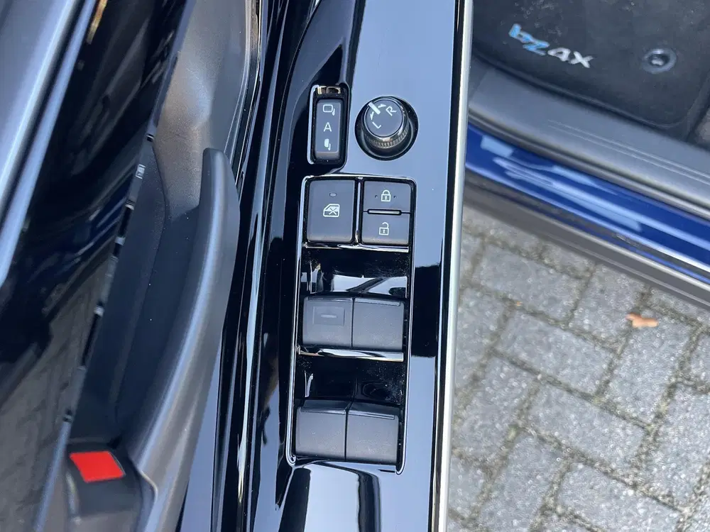Toyota bZ4X Active 71 kWh uit 2024, foto 5