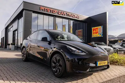 Tesla Model Y Long Range RWD 75 kWh uit 2025