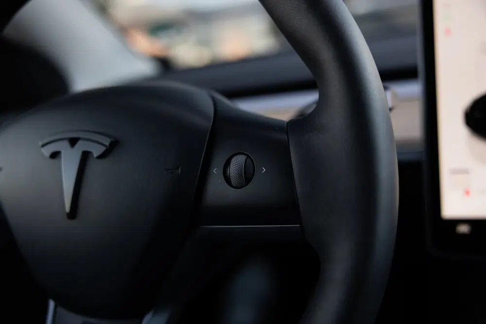 Tesla Model Y Long Range RWD 75 kWh uit 2025, foto 15